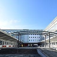 Die neue Fassade am 4711 Verwaltungsgebäude in der Venloer Straße in Köln